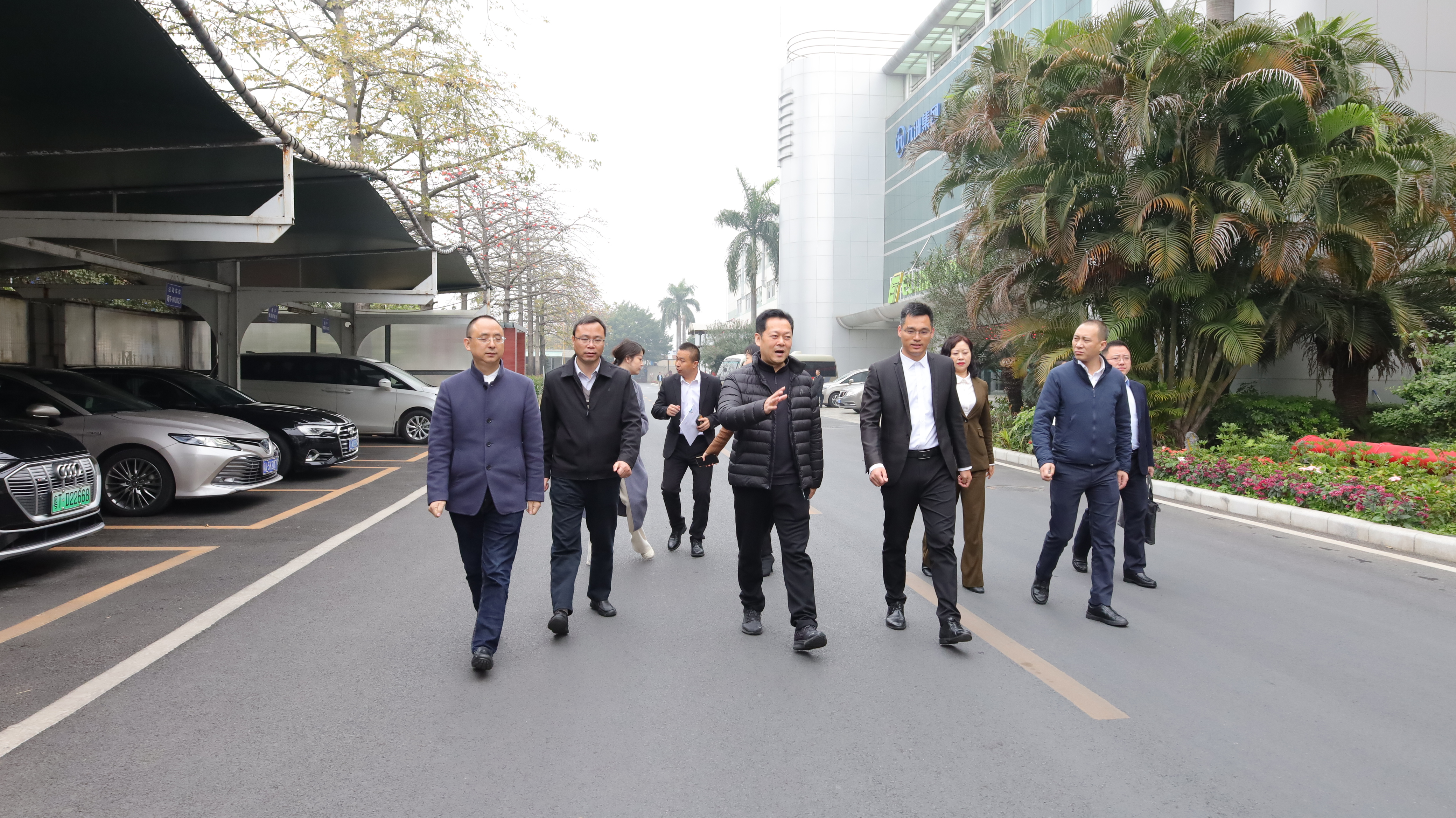 绵阳市副市长一行莅临广东依顿电子科技股份有限公司考察调研 